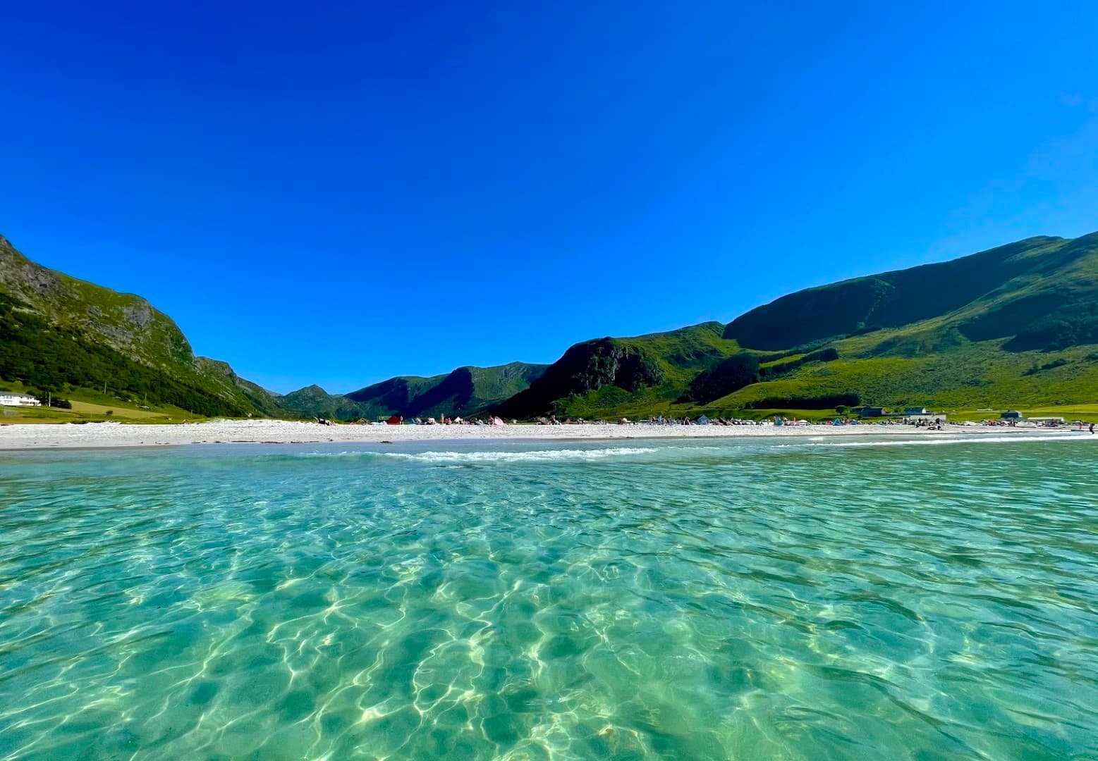 Refviksanden (Refvik Beach): white sand on the edge of the Atlantic